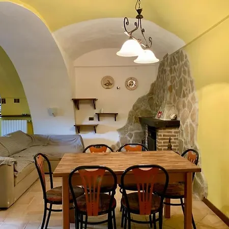 La Casa Nel Borgo Holiday home *