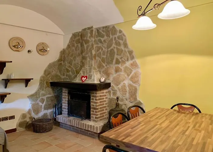 La Casa Nel Borgo Nyaraló